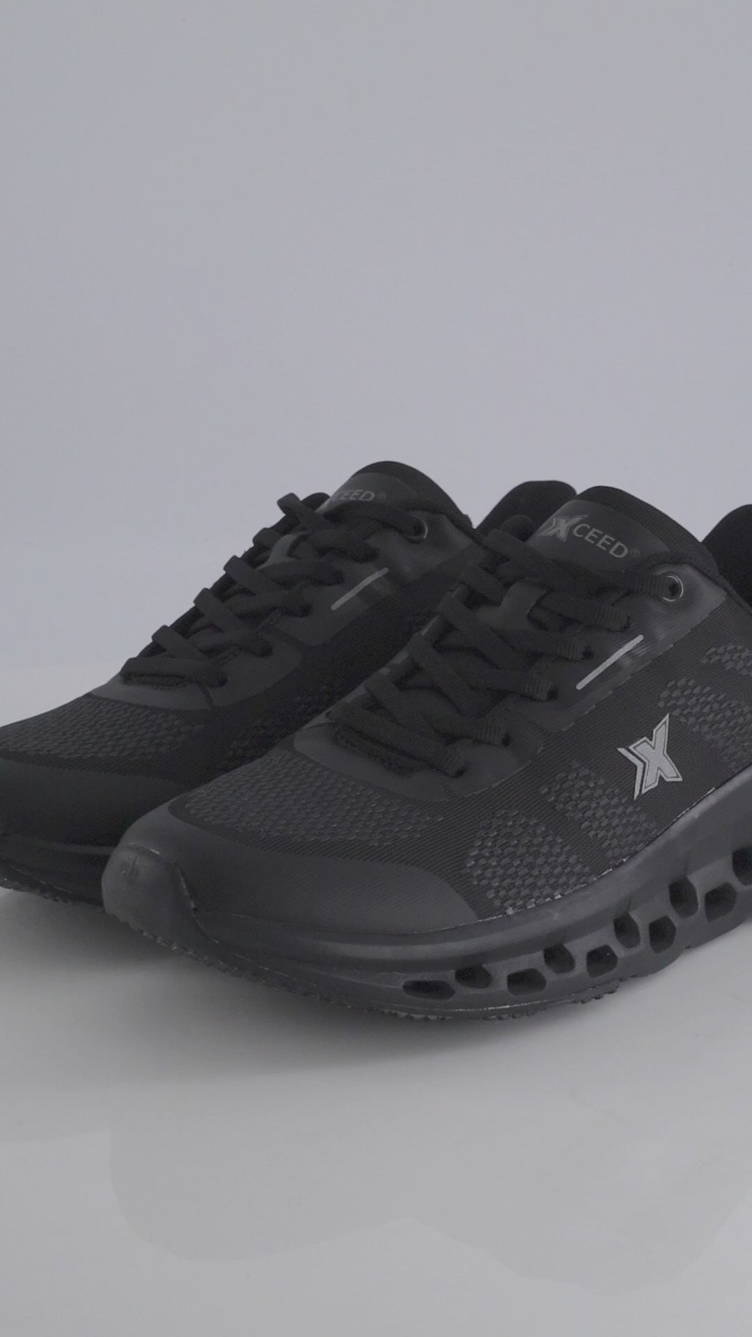 Xceed Sneakers