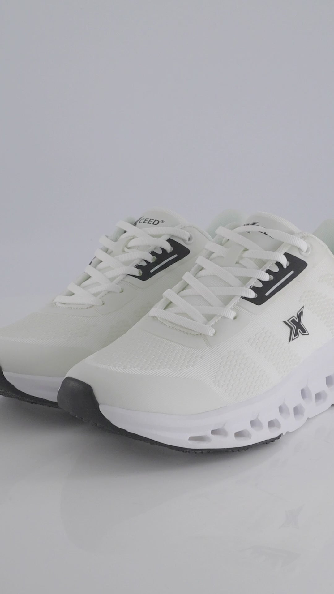 Xceed Sneakers